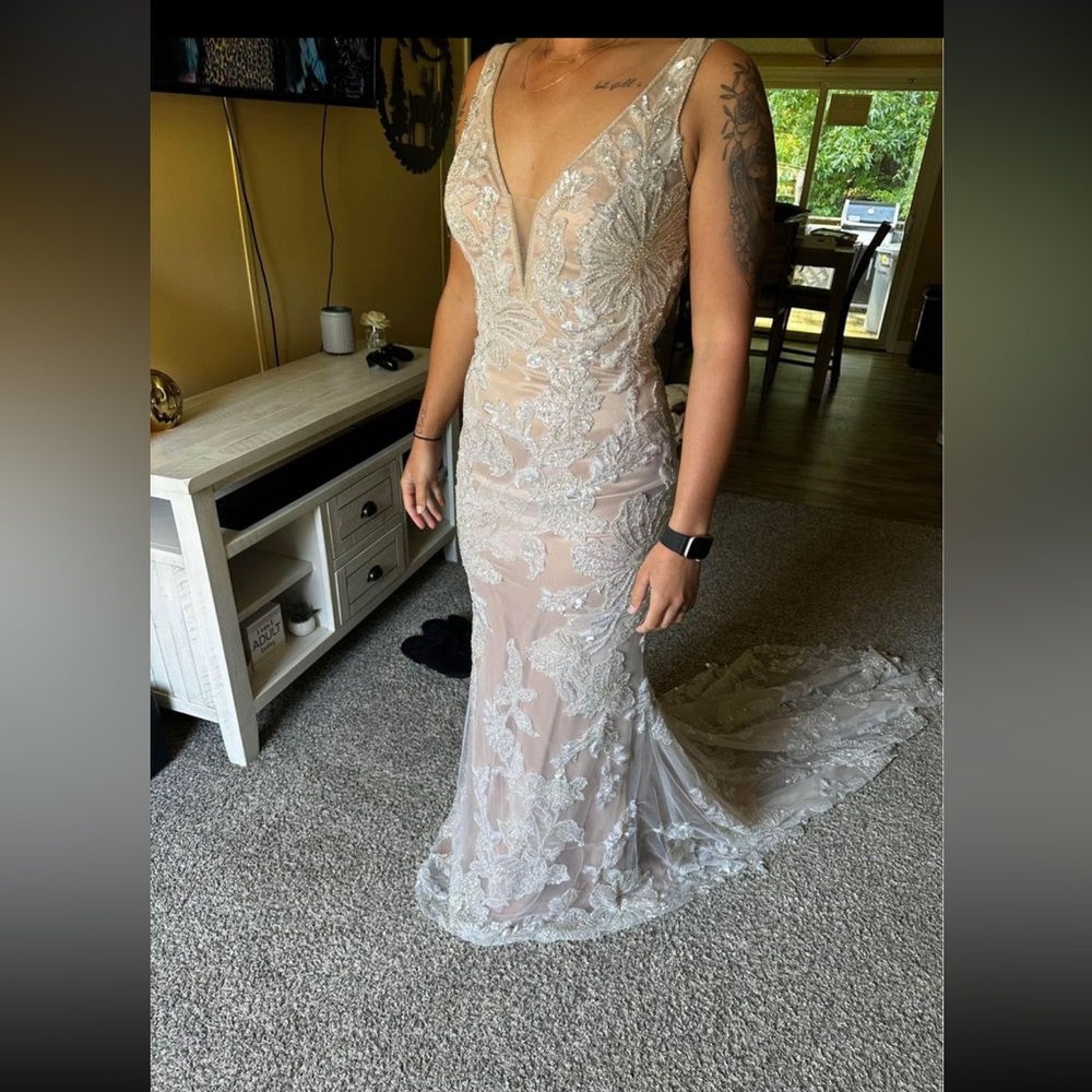 Madison James wedding gown. Size 6.